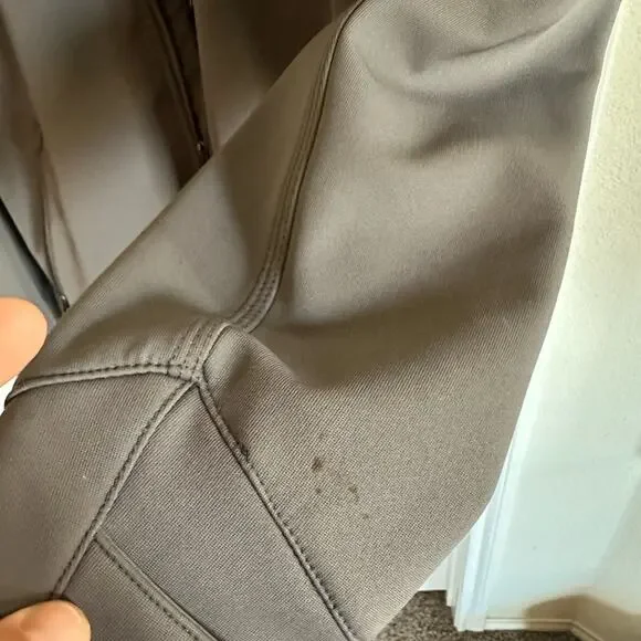 Carhartt Rain Defender Relaxed Fit Heavyweight Softshell Jacket Medium - Picture 3 of 3